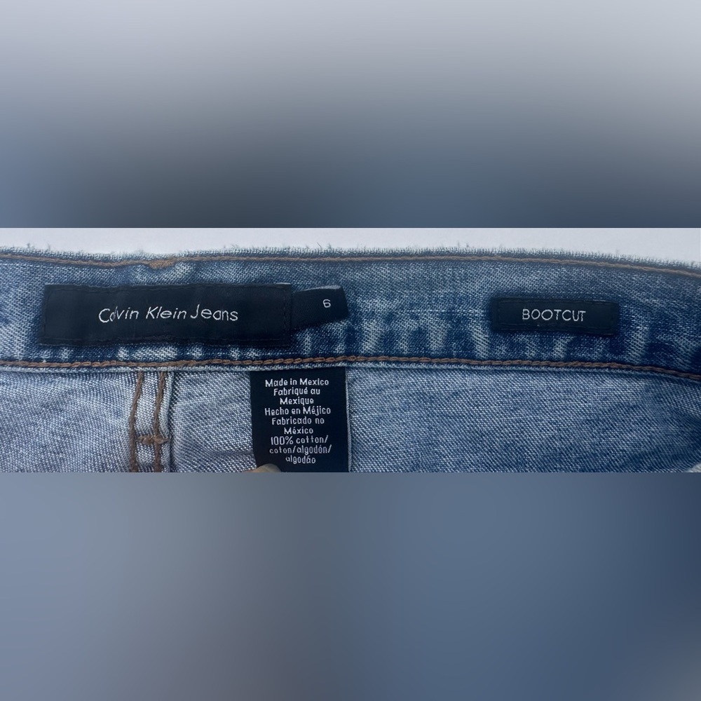 Vtg Y2K Calvin Klein Women's Bootcut Washed Denim Jeans size 6 - Picture 7 of 10